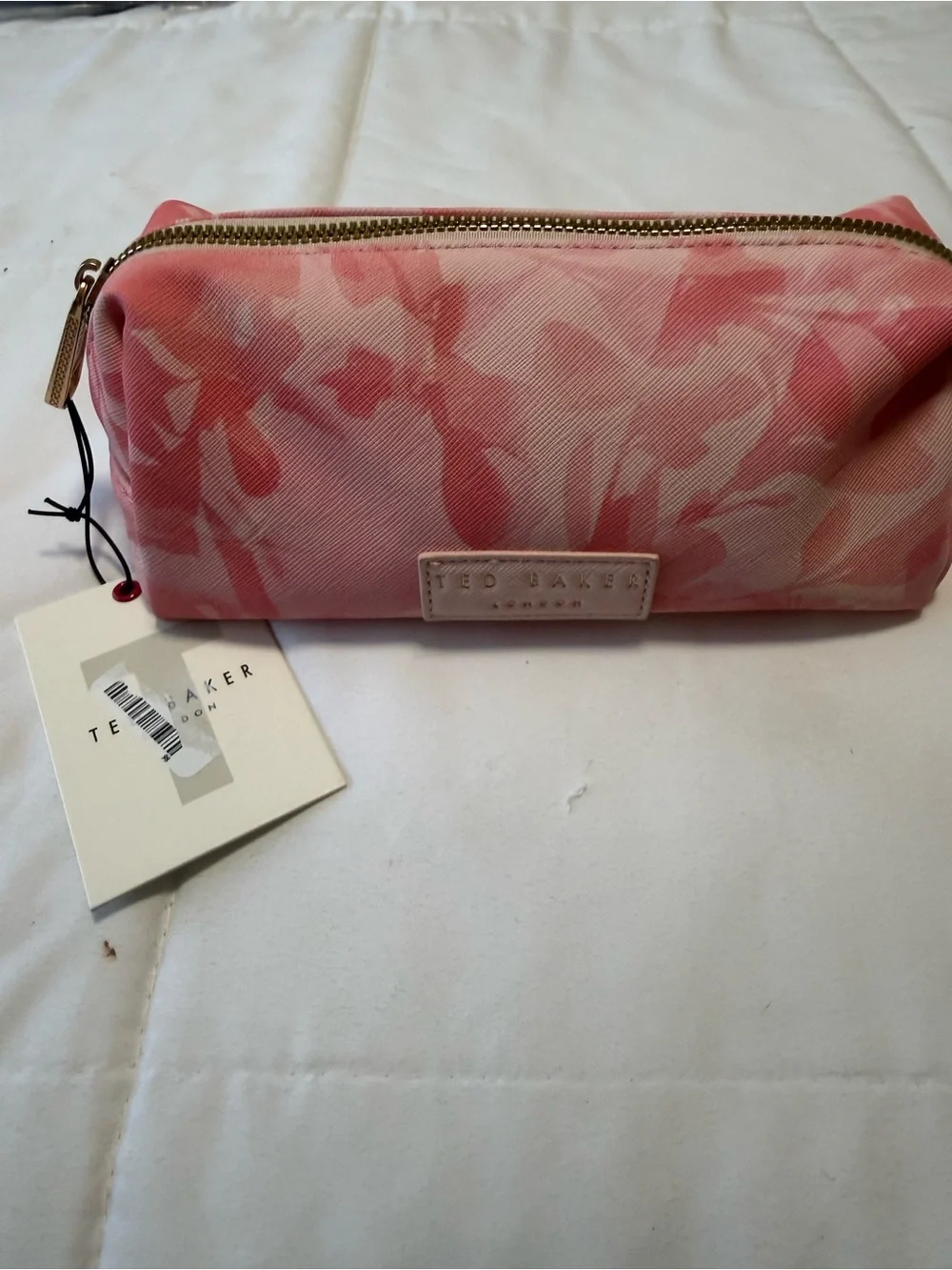 NWT-Ted Baker Pink Floral Print loaf Cosmetic Pouch with Gold Zipper